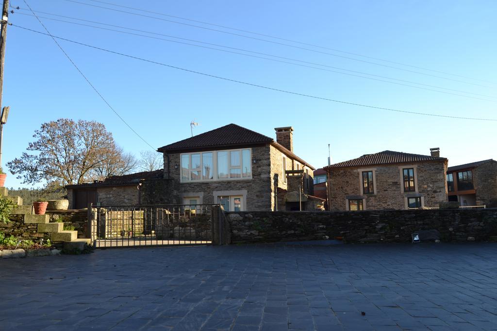 Vila Peregrina Castaneda  Exterior photo