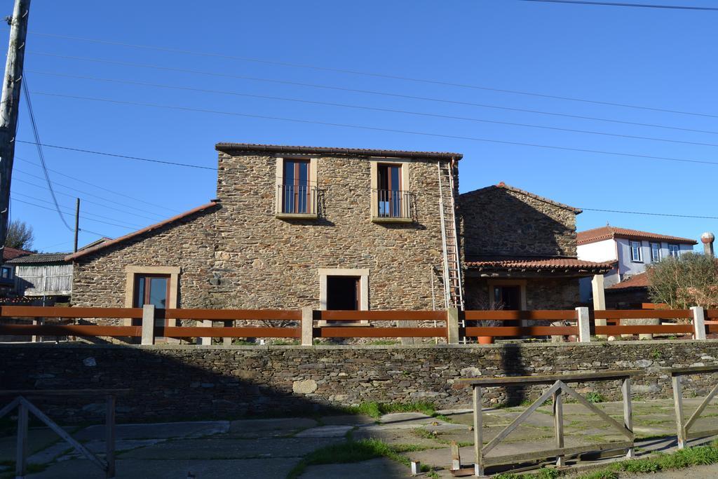 Vila Peregrina Castaneda  Exterior photo