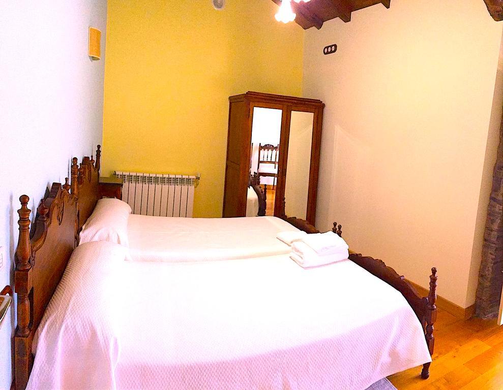 Vila Peregrina Castaneda  Exterior photo